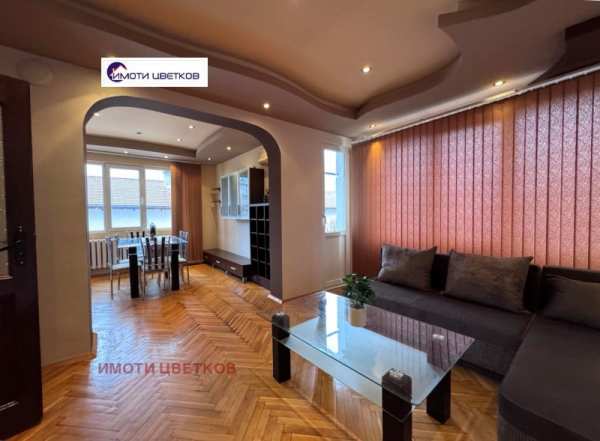 Дава под наем 3-стаен, гр. враца, център