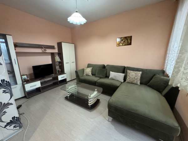 Дава под наем 3-стаен, гр. кюстендил, герена