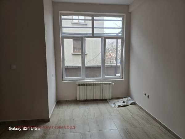 Дава под наем офис, гр. самоков, област софия област