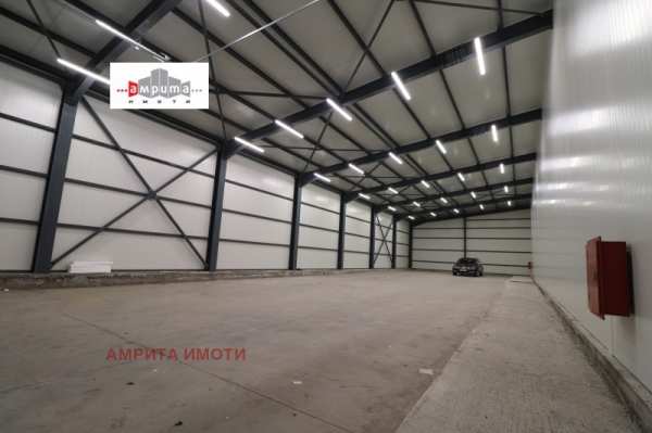 Дава под наем склад, гр. божурище, област софия област