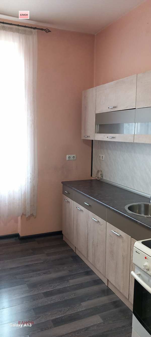 Дава под наем 2-стаен, гр. перник, мошино