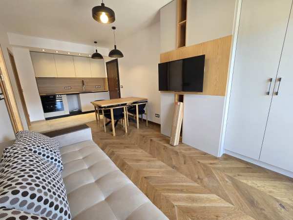 Дава под наем 2-стаен, гр. банско, област благоевград