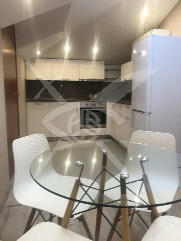 Дава под наем етаж от къща, гр. софия, требич