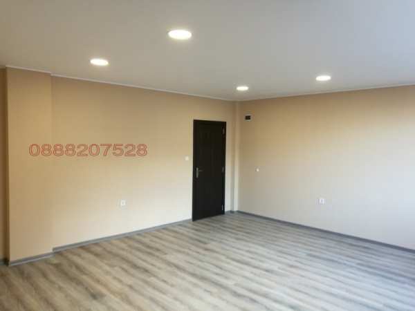 Дава под наем офис, гр. враца, център