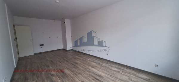 Дава под наем 2-стаен, гр. шумен, център