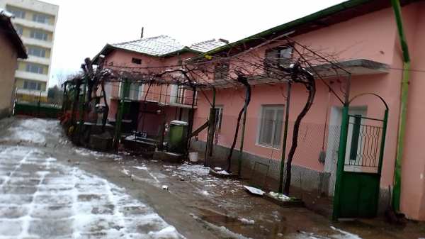 Дава под наем къща, с. телиш, област плевен