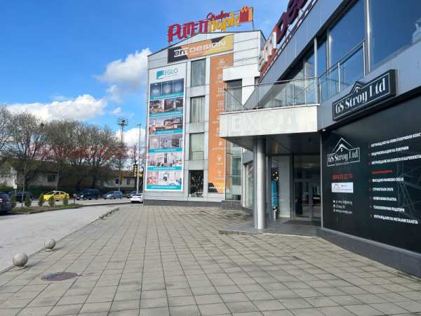 Дава под наем бизнес имот, гр. плевен, широк център
