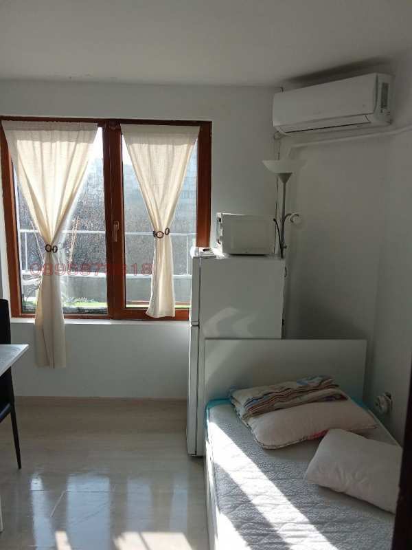 Дава под наем ателие, таван, гр. софия, хаджи димитър