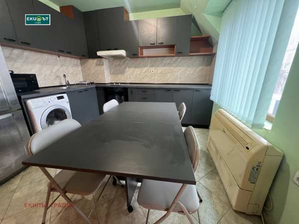 Дава под наем 4-стаен, гр. варна, бриз