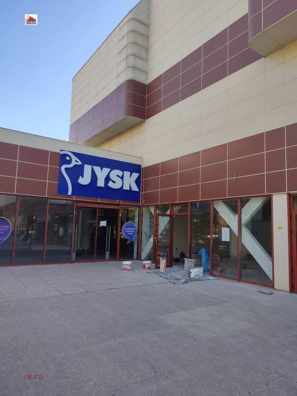 Дава под наем магазин, гр. пазарджик, идеален център