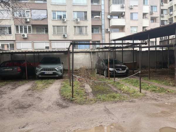 Дава под наем гараж, паркомясто, гр. софия, зона б-18