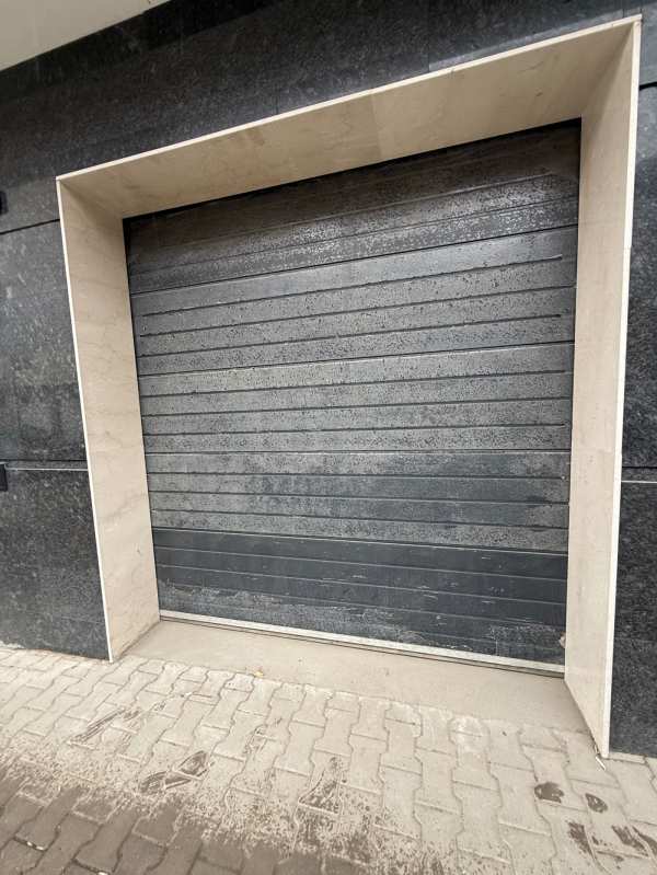 Дава под наем гараж, паркомясто, гр. плевен, идеален център