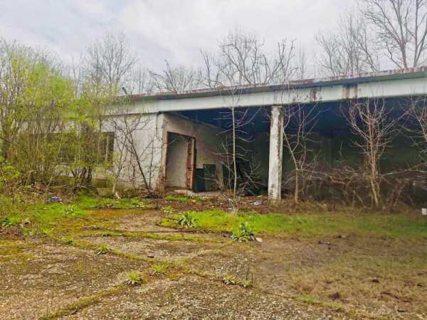 Дава под наем склад, гр. берковица, област монтана