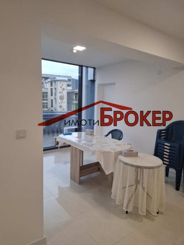 Дава под наем  офис град Сливен, Център
      58 кв.м