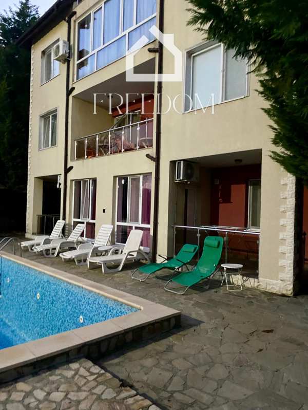 Дава под наем 2-стаен, гр. балчик, област добрич