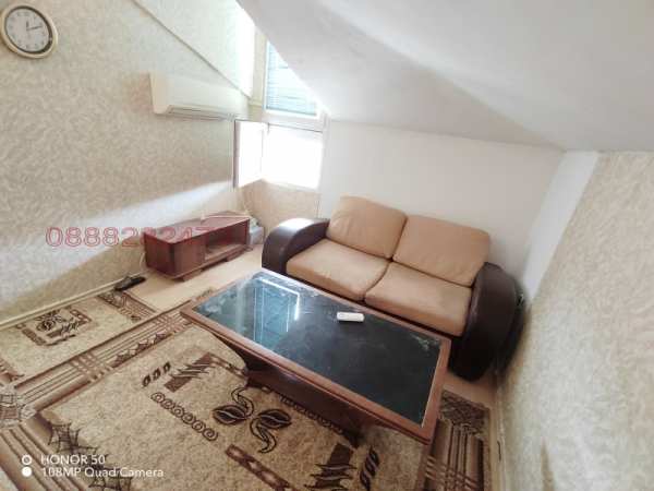 Дава под наем ателие, таван, гр. плевен, широк център