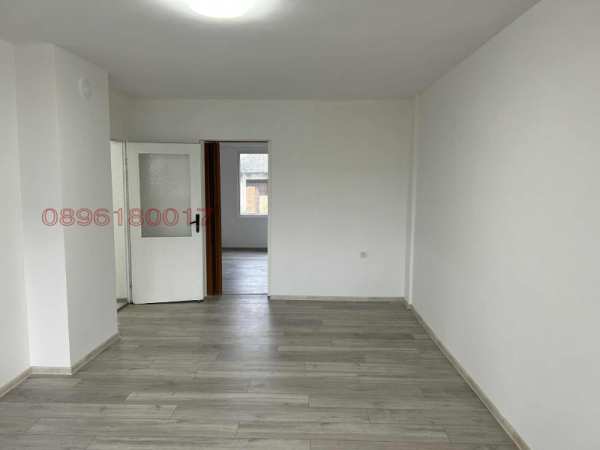 Дава под наем  2-стаен град Ловеч, Червен бряг
      73 кв.м