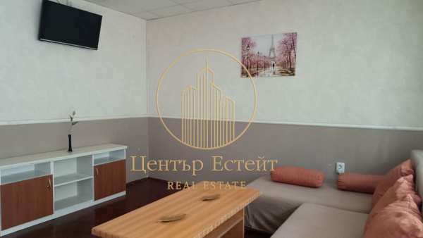 Дава под наем 3-стаен, гр. плевен, широк център