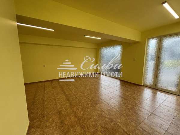 Дава под наем магазин, гр. шумен, басейна