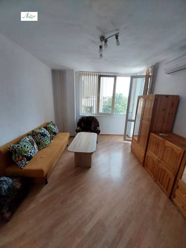 Дава под наем 1-стаен, гр. шумен, център