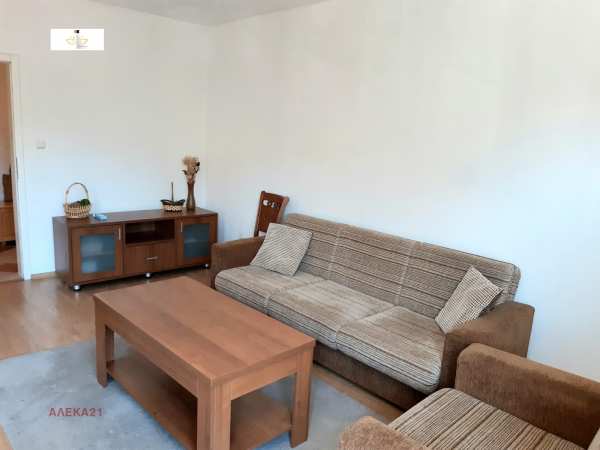 Дава под наем 2-стаен, гр. софия, редута