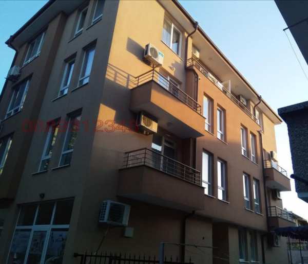 Дава под наем  2-стаен гр. Поморие, област Бургас
      75 кв.м