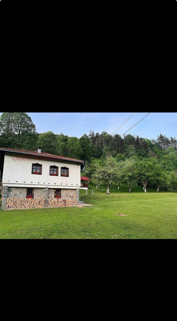 Дава под наем вила, с. рибарица, област ловеч