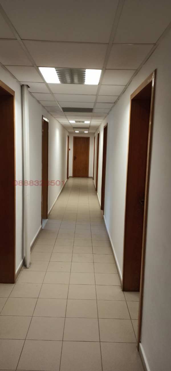 Дава под наем офис, гр. монтана, идеален център