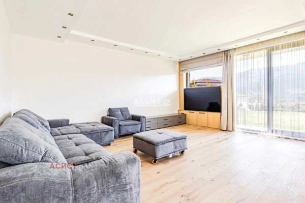 Дава под наем къща, с. кладница, област перник