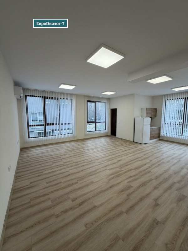 Дава под наем офис, гр. пловдив, гагарин