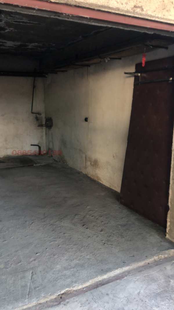 Дава под наем гараж, паркомясто, гр. козлодуй, област враца