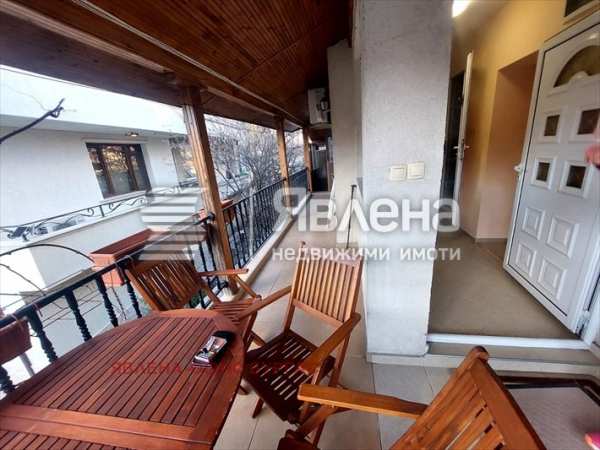 Дава под наем етаж от къща, гр. поморие, област бургас