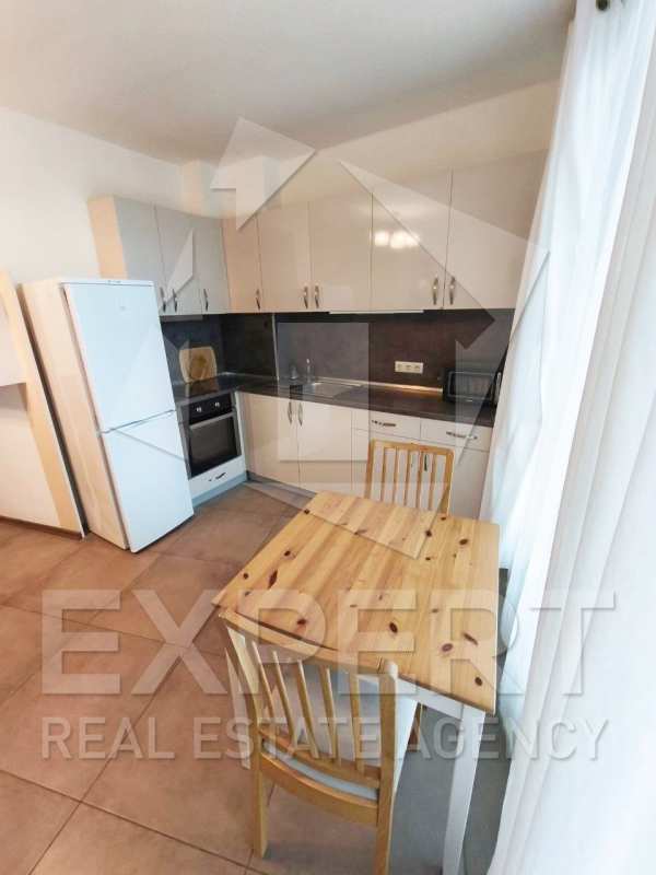 Дава под наем 1-стаен, гр. варна, к.к. чайка