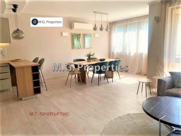 Дава под наем  многостаен град Варна, Център
      170 кв.м