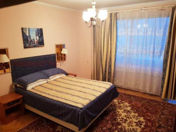 Дава под наем 4-стаен, гр. добрич, център