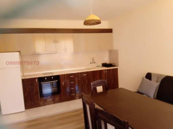 Дава под наем 4-стаен, гр. харманли, област хасково