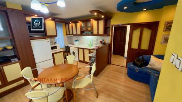 Дава под наем 3-стаен, гр. разград, център