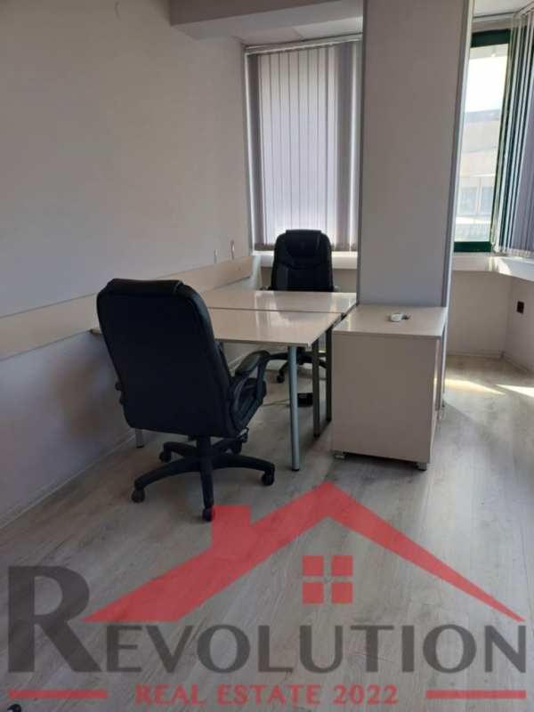 Дава под наем офис, гр. кърджали, център