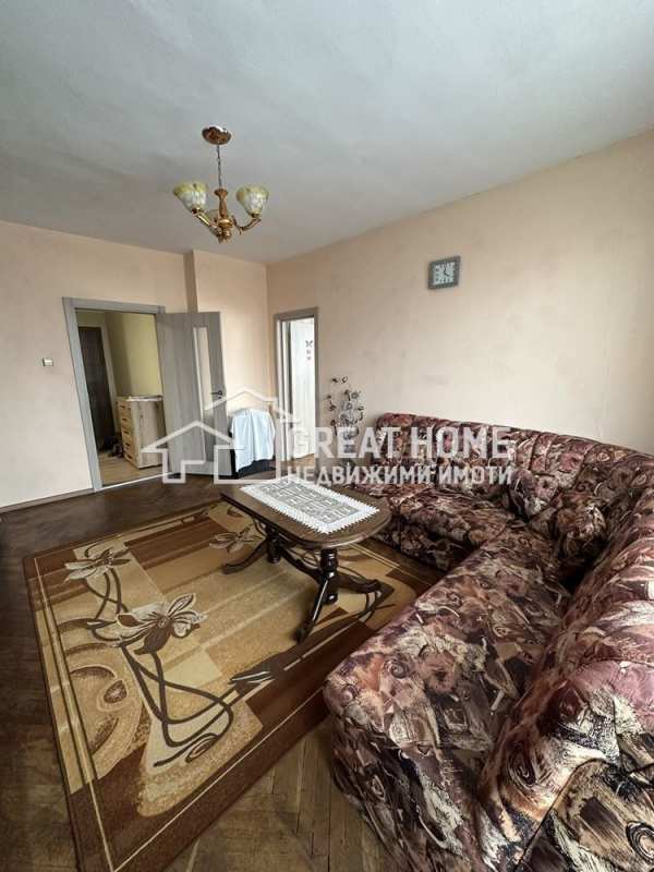 Дава под наем 4-стаен, гр. търговище, център