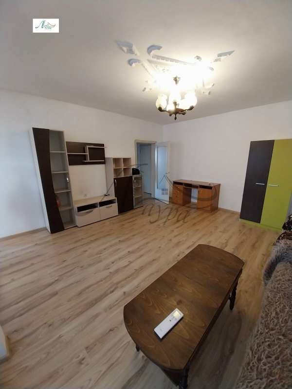 Дава под наем 3-стаен, гр. шумен, пазара