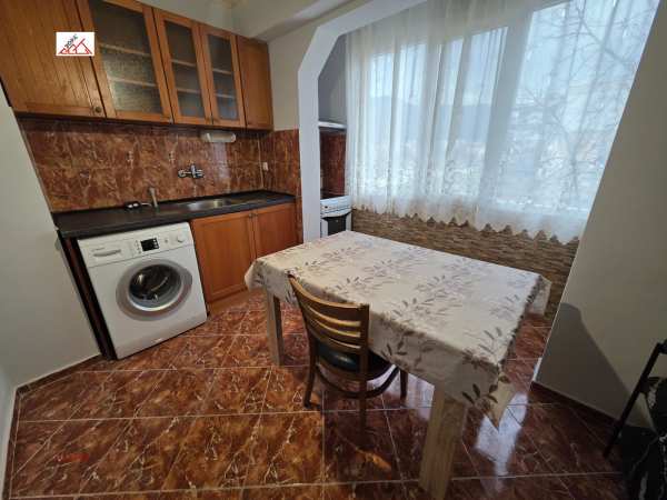 Дава под наем 2-стаен, гр. враца, дъбника