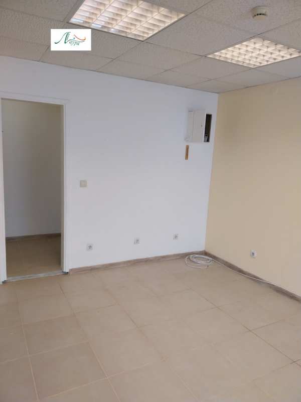 Дава под наем офис, гр. шумен, център