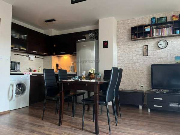 Дава под наем 3-стаен, гр. бургас, сарафово