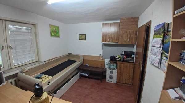 Дава под наем офис, гр. бургас, лазур