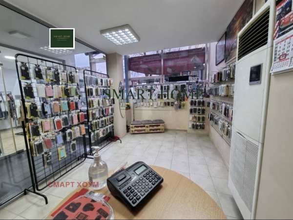 Дава под наем  магазин град Велико Търново, Център
      20 кв.м