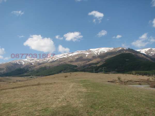 Дава под наем бизнес имот, гр. копривщица, област софия област